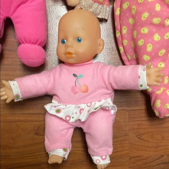 Charming Pink Doll Trio with Accessories - Picture 2 of 7